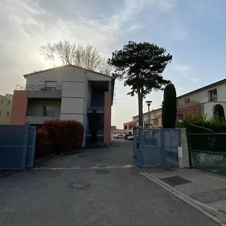Apartment Joli Avec Terrasse *